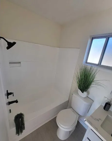 2375 Notre Dame Blvd #10 — Photo 16