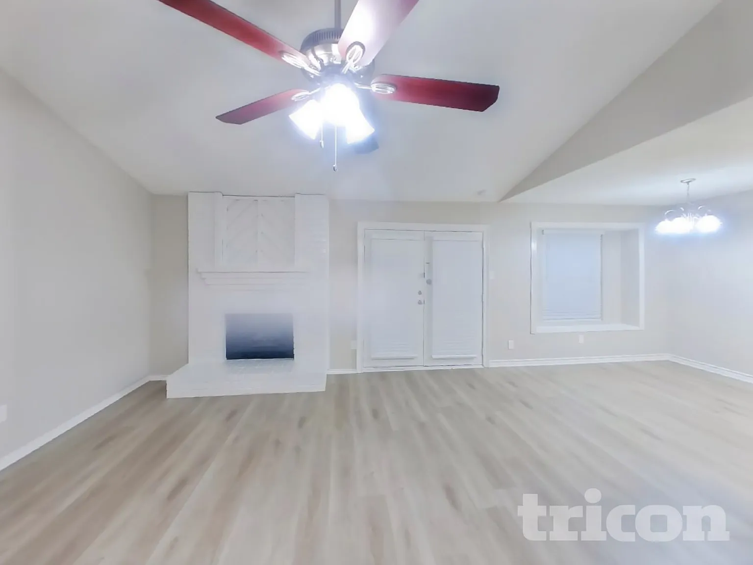 7917 Katie Lane Watauga TX — Photo 2