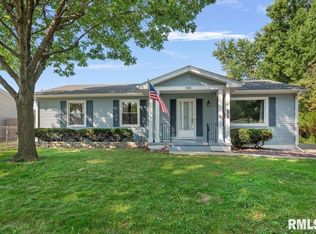 301 Collier Dr, Springfield, IL 62704