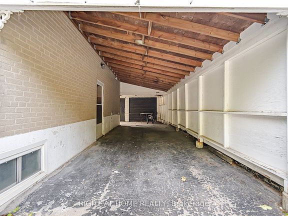 3rd image of 36 Rushley Dr