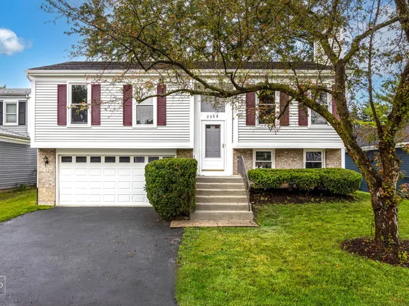 2345 Dogwood Ln, Aurora, IL 60504