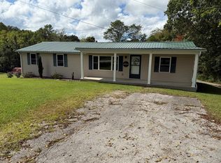 1412 W Cove Rd, Jamestown, TN 38556