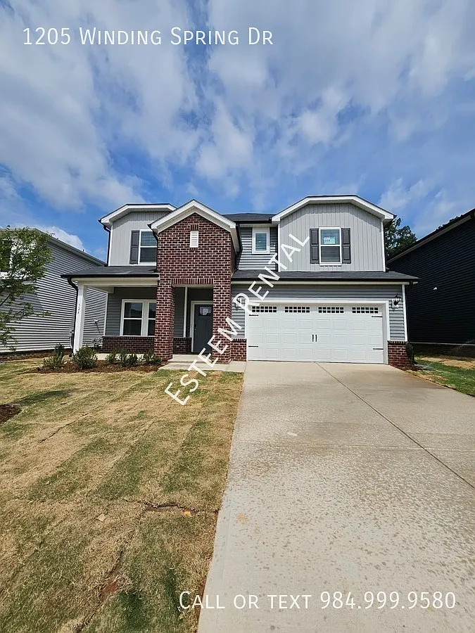 5 bed, 2937 sqft, $2,695 — Photo 2