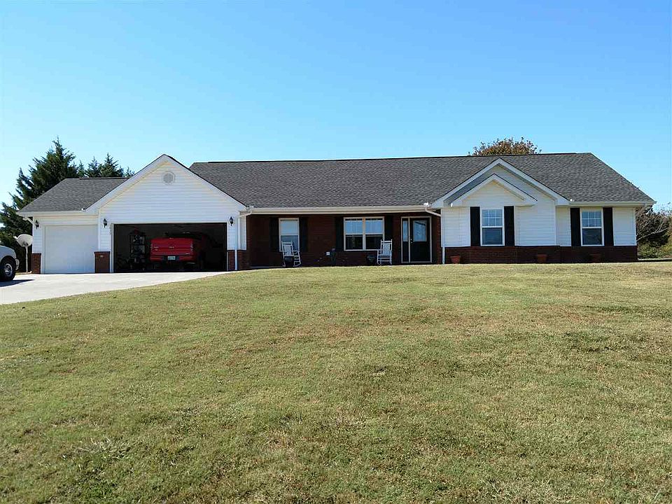 1st image of 1935 Smokey Meadows Dr