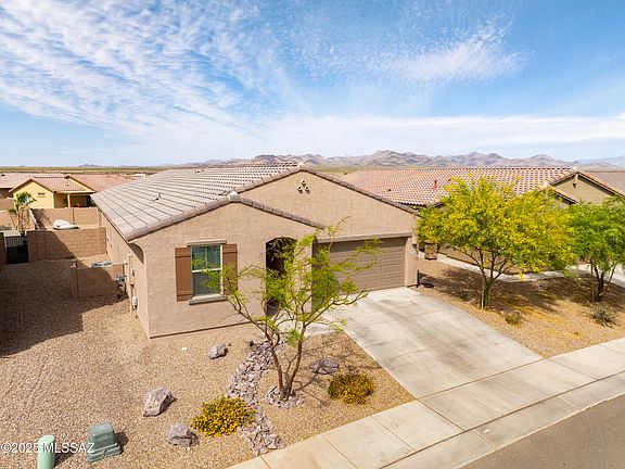 2nd image of 10678 W Harrigan Dr