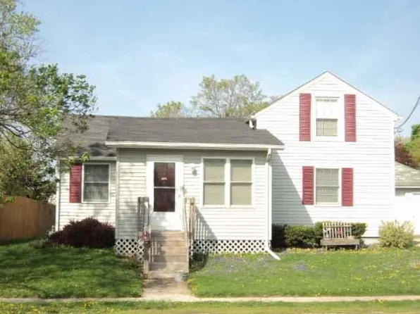 217 N Williams St, Geneseo, IL 61254