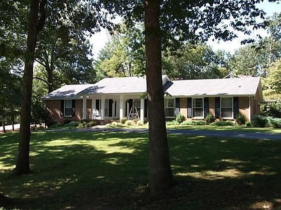 1st image of 601 Waterloo Dr