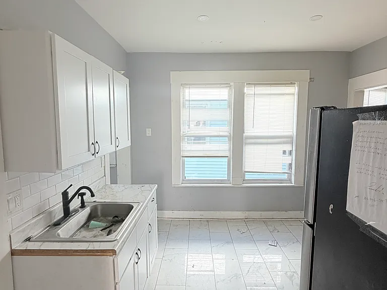 161 Lamberton St #3 — Photo 8