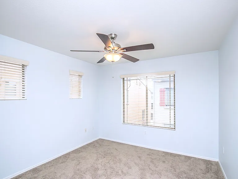 2402 E 5th St — Photo 12