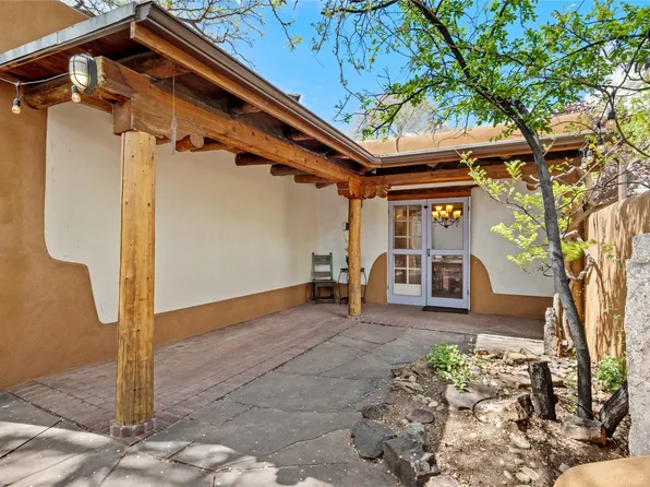 556 1/2 Garcia St, Santa Fe, NM 87505
