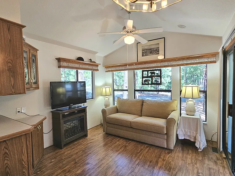 2800 S White Mountain Rd #130 — Photo 9