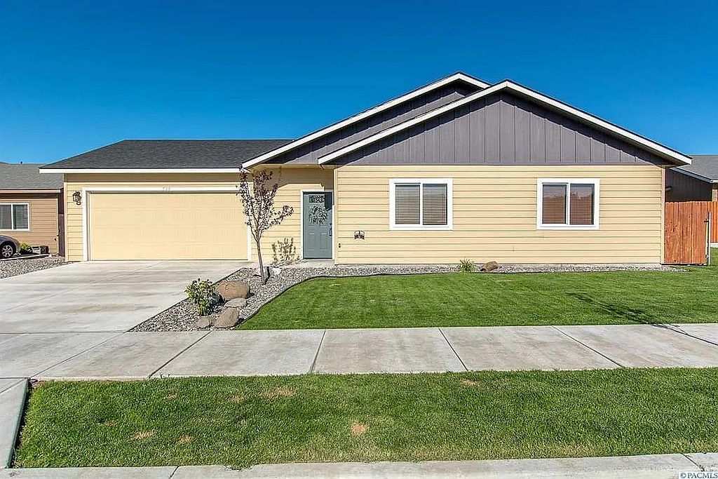 588 N Harrison Pl - Property Image