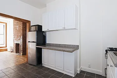 Rented by Weinstein Realty Group