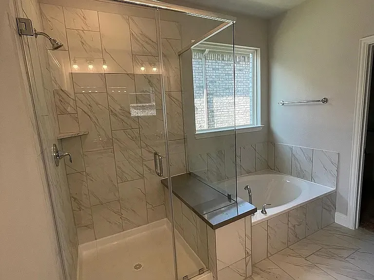 136 Glenwood Dr — Photo 13