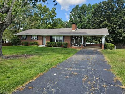 2323 Frederick Dr, Winston Salem, NC, 27103