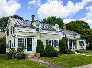 96 Beach St, Westerly, RI 02891