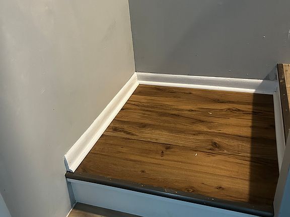 4th image of 308 Emerald Dr
