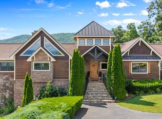 3034 Smokey Bluff Trl, Sevierville, TN 37862