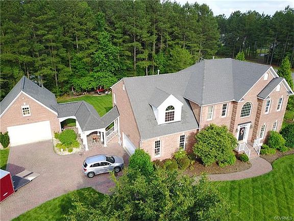 3rd image of 5401 Brickshire Dr