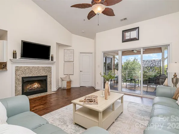 18643 Harborside Dr #36, Cornelius, NC 28031