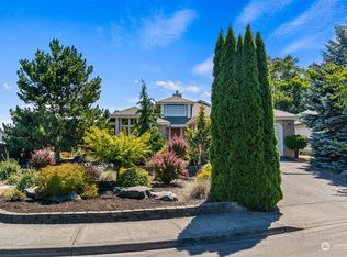 5913 Thornbury Dr SE, Lacey, WA