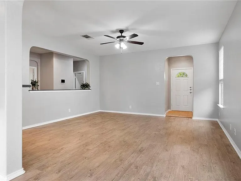 534 Apricot Dr — Photo 12