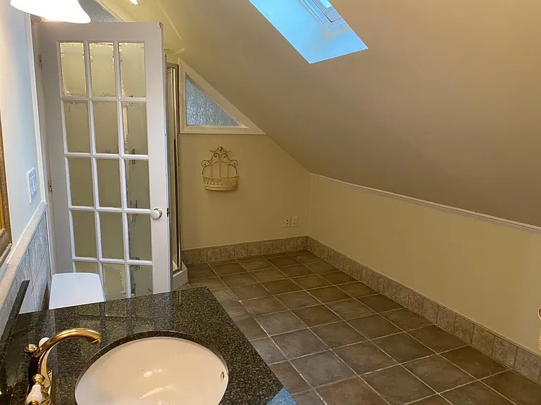 4855 Washington St #2 — Photo 8