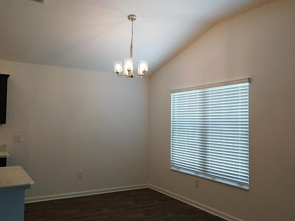 5th image of 4375 Shannon Ln