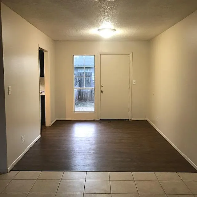 3 bed, 1153 sqft, $1,400 — Photo 3