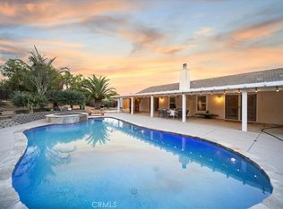 203 Rhesa Ln, Fallbrook, CA 92028