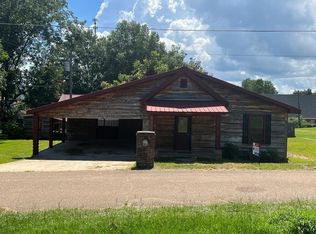 1004 Bergland St, Water Valley, MS 38965