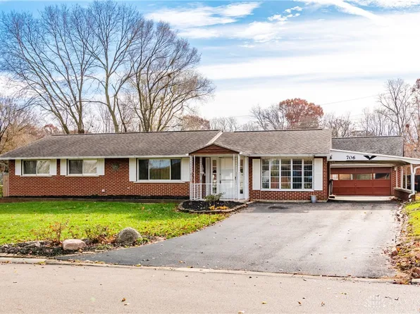 706 Cherry Blossom Dr, Dayton, OH 45449