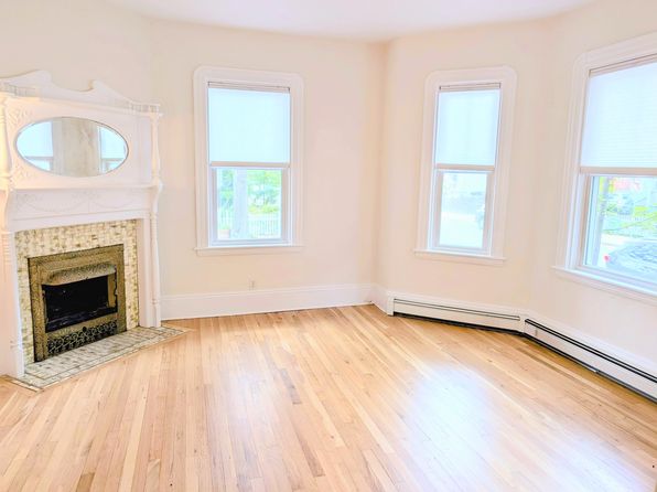 85 Holworthy St #1