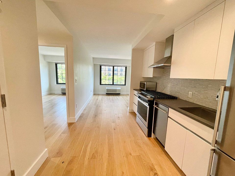 1st image of 504 Myrtle Ave APT 6P