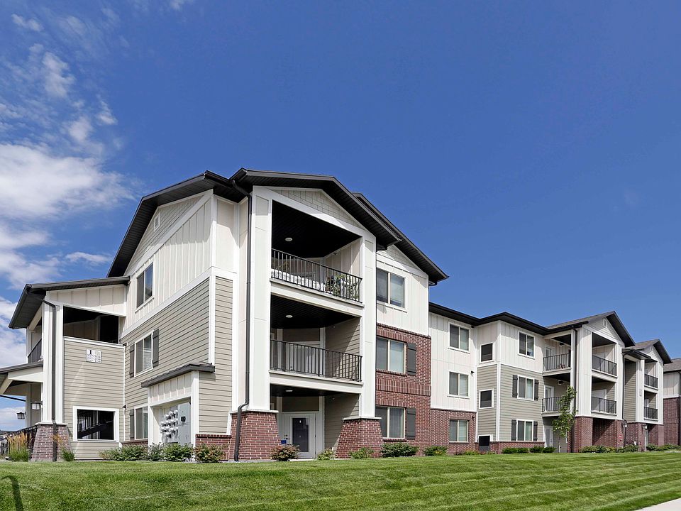 Building Photo 5