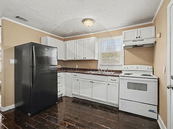 5th image of 1716 Lisbon Dr SW #1