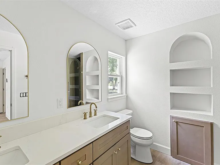 320 Kenora Dr — Photo 18