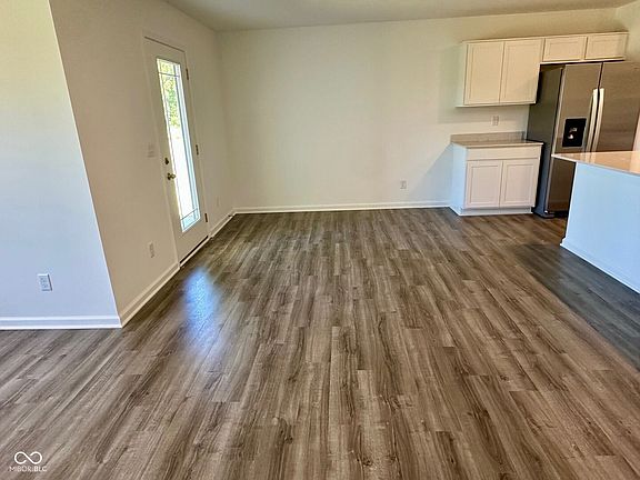 3rd image of 6736 Rawlings Ln