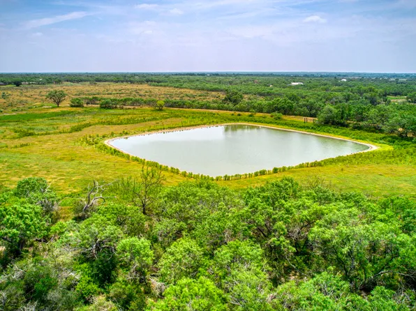 000 FM 1332, Jourdanton, TX 78026