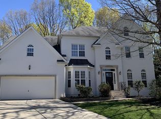 8800 Leinster Dr, Charlotte, NC 28277