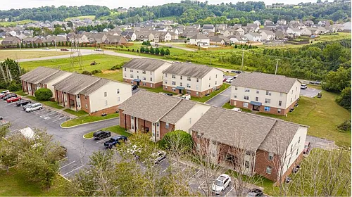 Oak Tree Apartments Photo 1