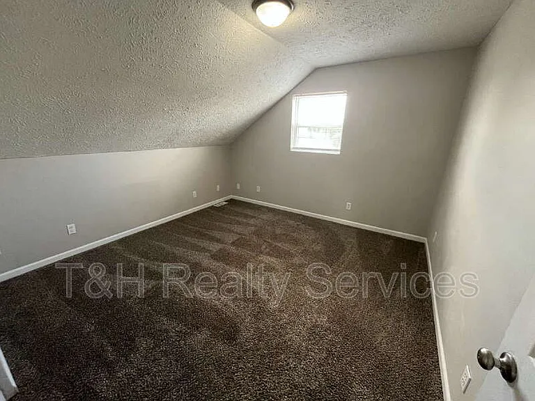 3008 N Pauline Ave — Photo 11