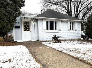 356 E Memorial Dr, Janesville, WI 53545