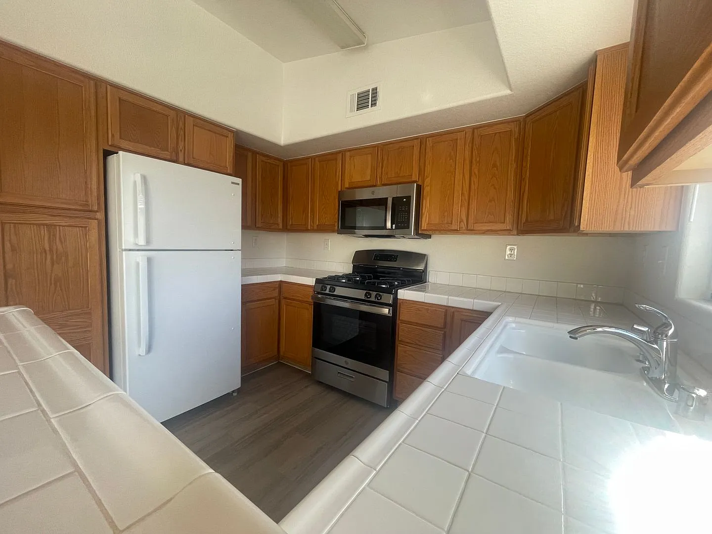 520 Arrowhead Trl — Photo 3