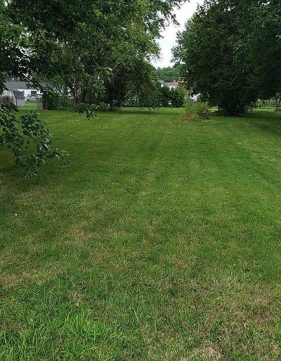 2nd image of 2216 Rehm Dr