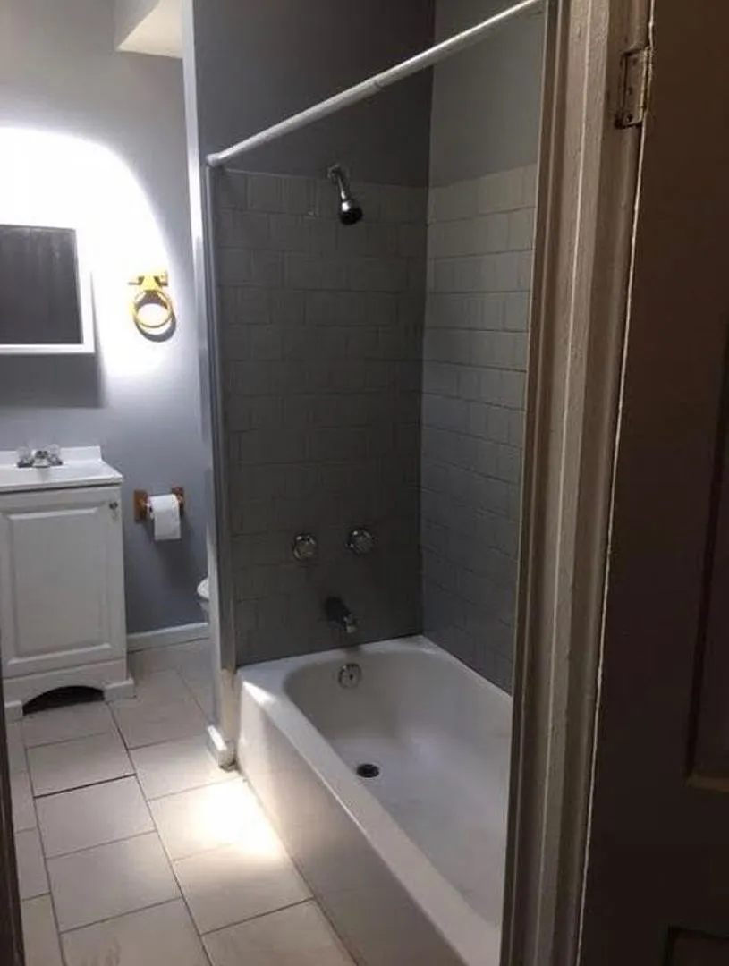 Spacious Rooms! W/D Hook Up! Available Now! — Photo 1