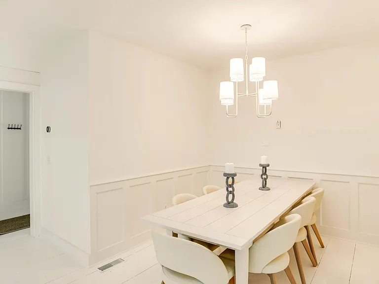 401 Town Ln — Photo 16