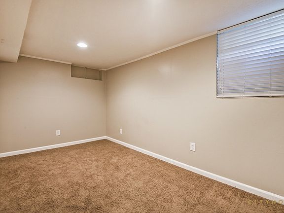 5th image of 2589 E Commonwealth Ave