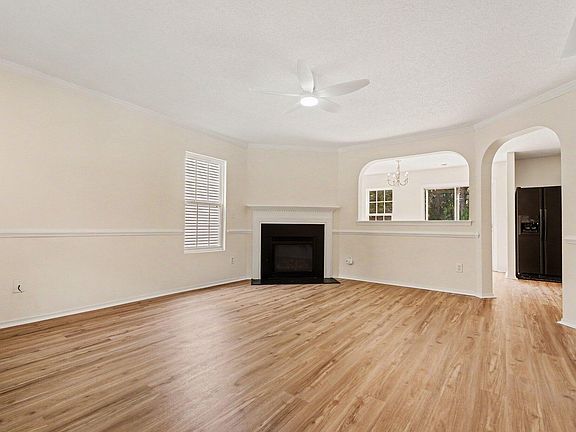 5th image of 2709 Thoreau Dr