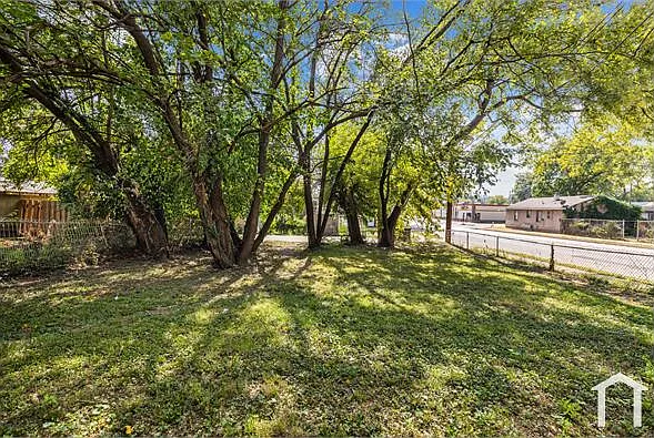 6176 Sherry Ave — Photo 30